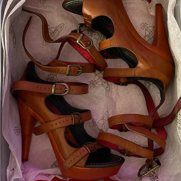 Vivienne Westwood Gladiator Brandy/Rosso Sex And The City High Heels - Picture 8 of 9